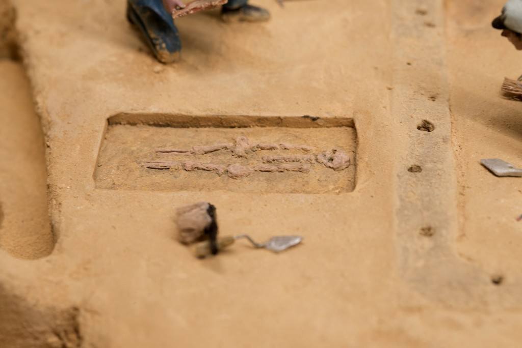 What archaeologists learn from graves